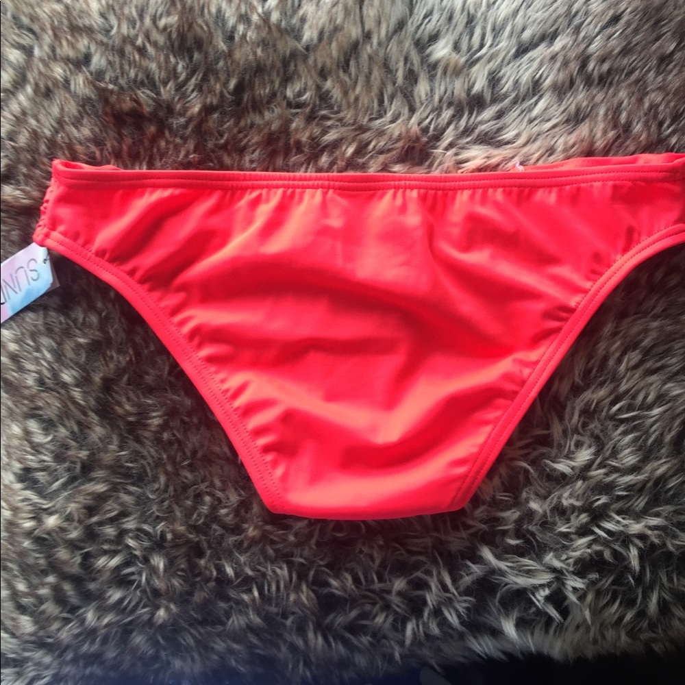 Cute patterned bikini bottom - Picture 2 of 7